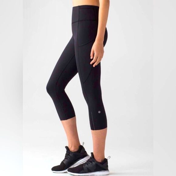 Lululemon Fast and Free Nulux Capri Black Leggings - 6 - Picture 1 of 12